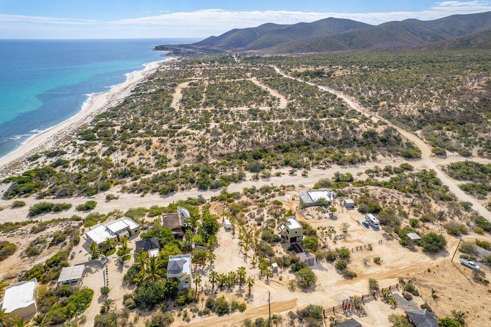 Lote-1 Las Tinas, East Cape — photo 1 of 6