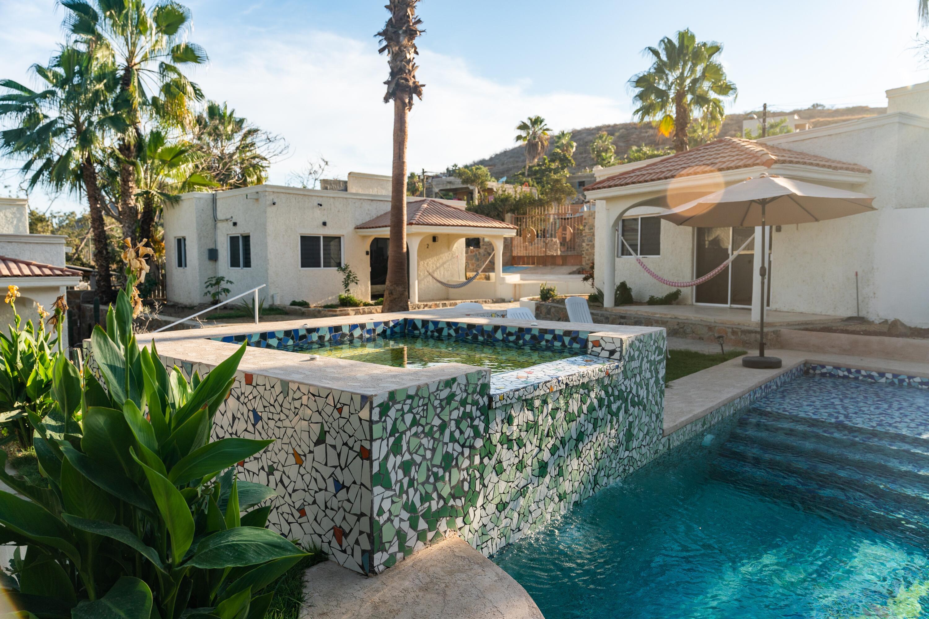 Las Casitas La Baja, Pacific