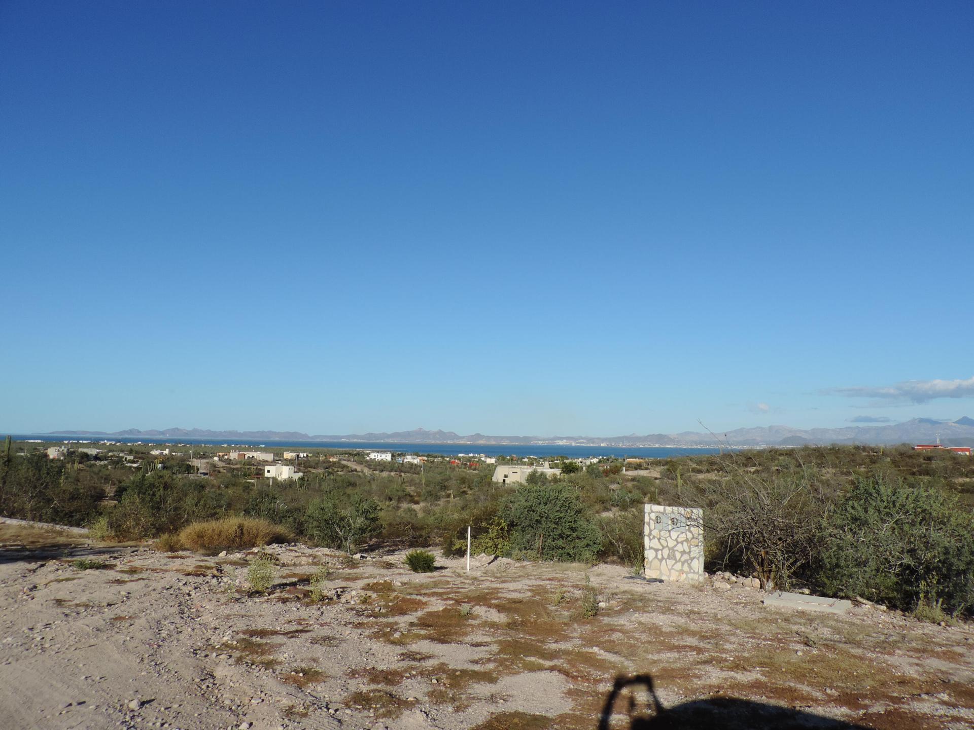 0893 Biznaga Entre 20 Y 21, Loma Vista Lot, La Paz — photo 1 of 18