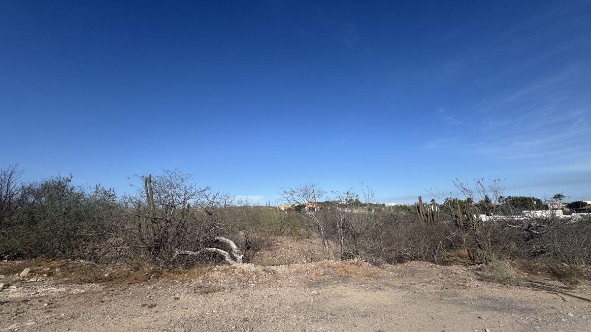 Doceava, Lot 0661 Lomas del Centenario, La Paz — photo 1 of 10