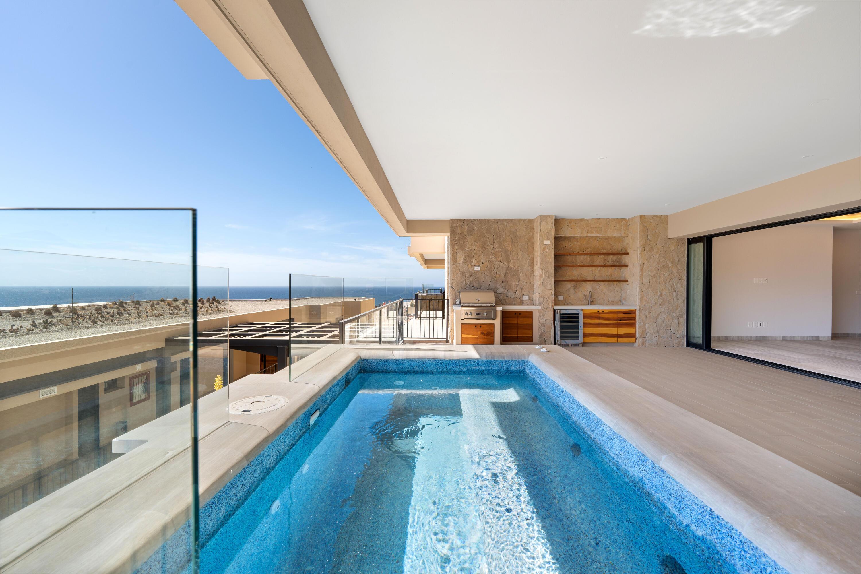 Alvar 4 Bdr Penthouse, Pacific