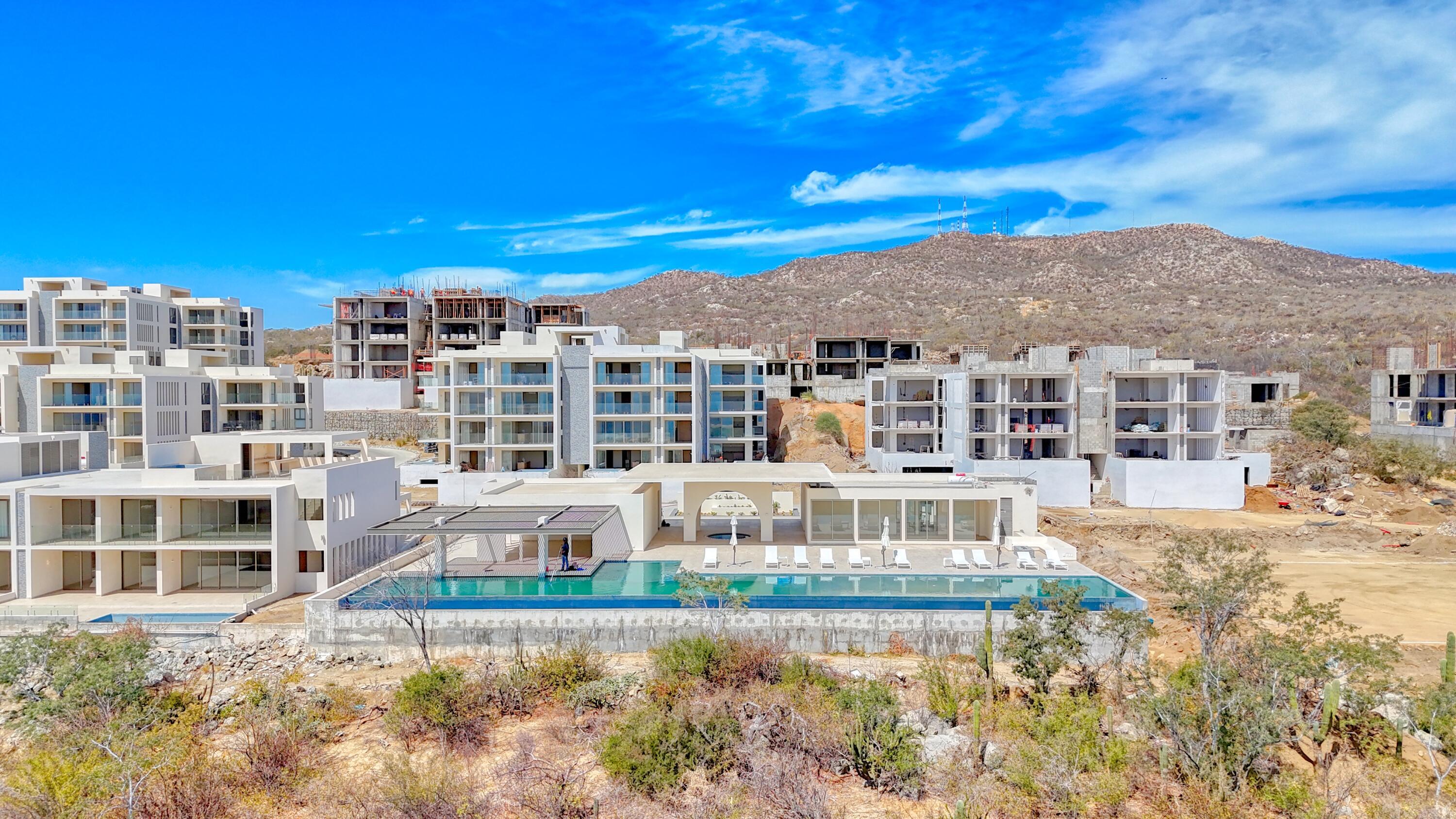Vía Paloma, Marea 101 Cabo Costa, Cabo Corridor