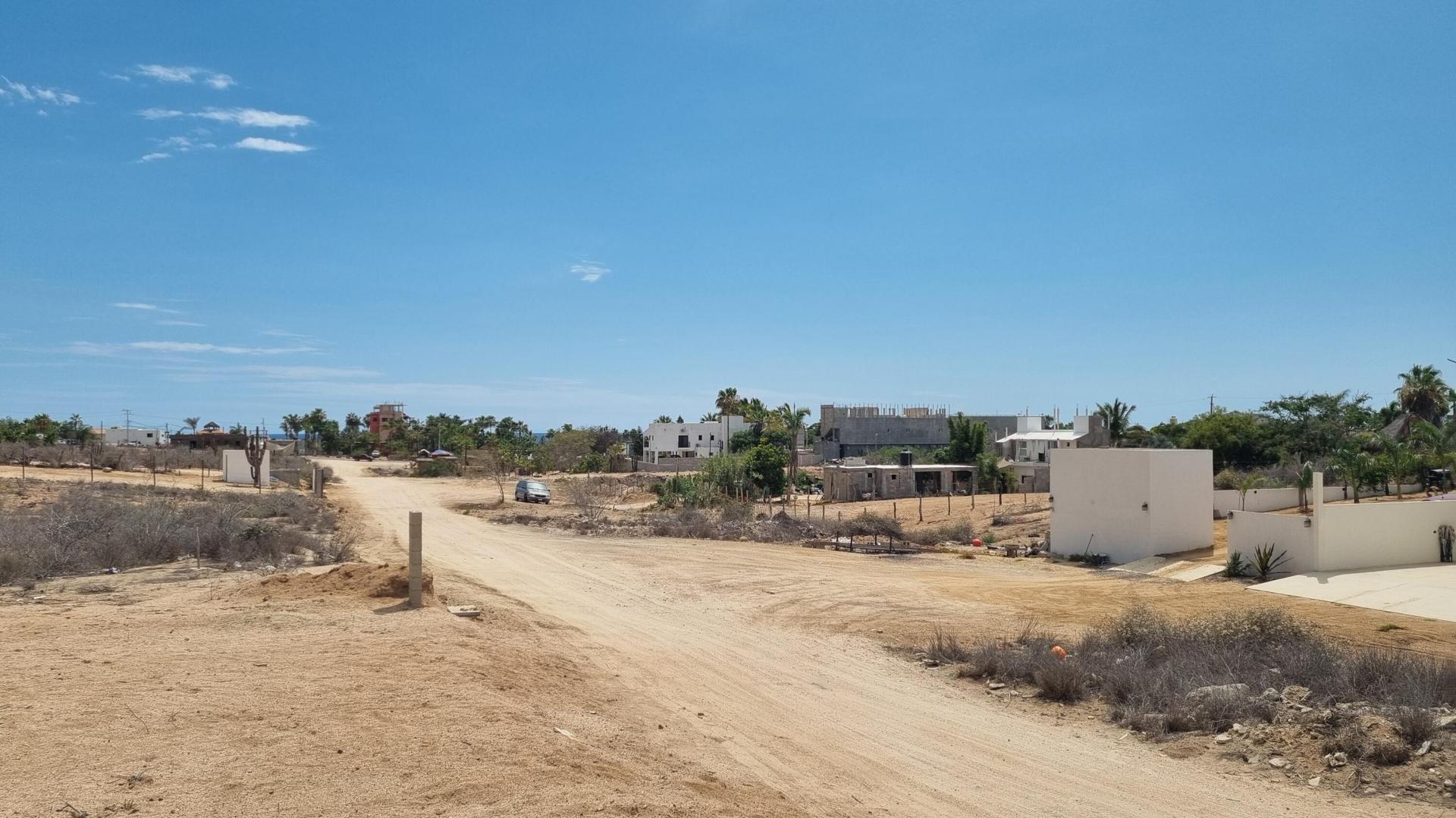 Molusco, Las Tunas Land, Pacific — photo 1 of 18