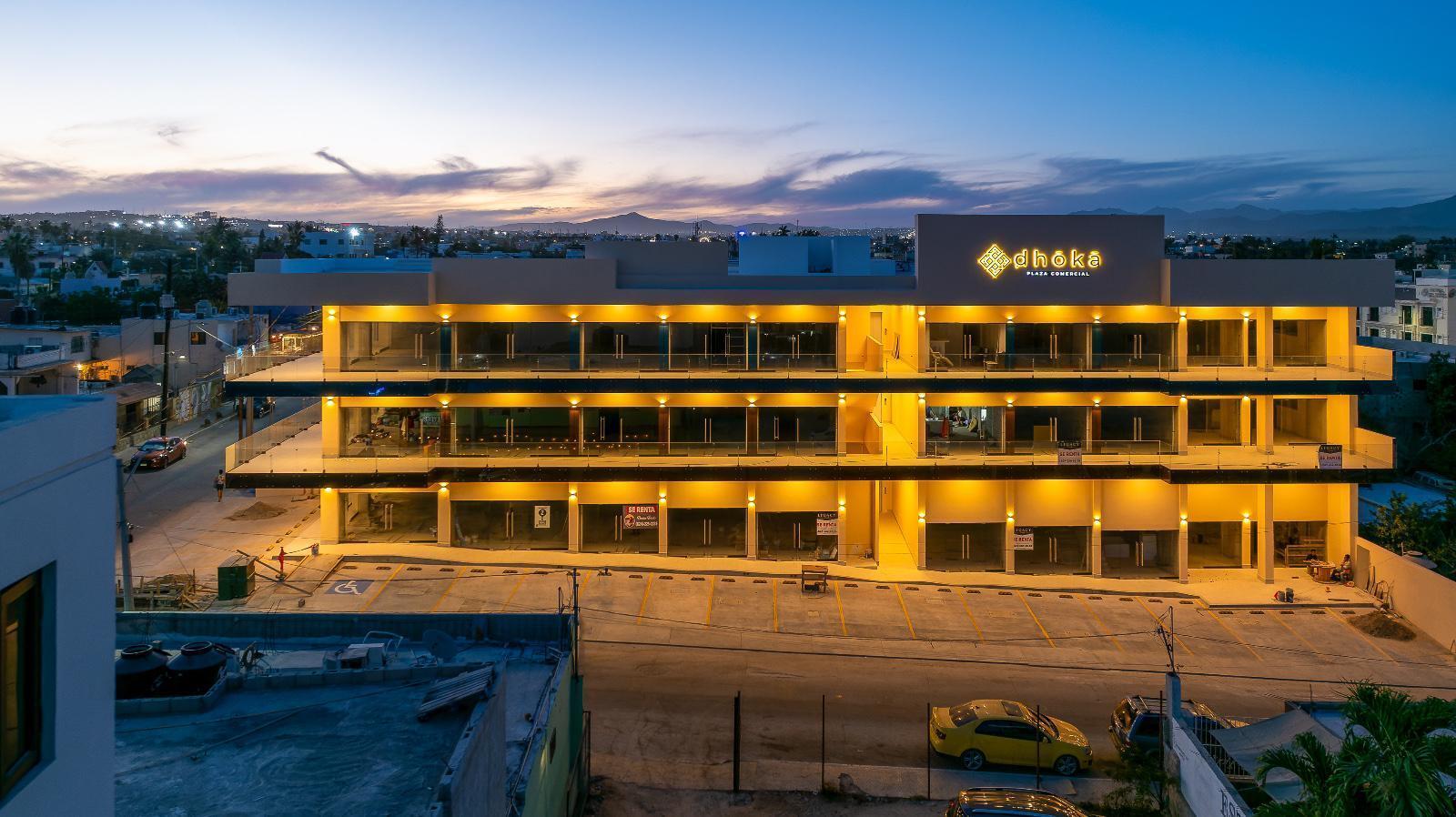 Plaza Dhoka, Cabo San Lucas