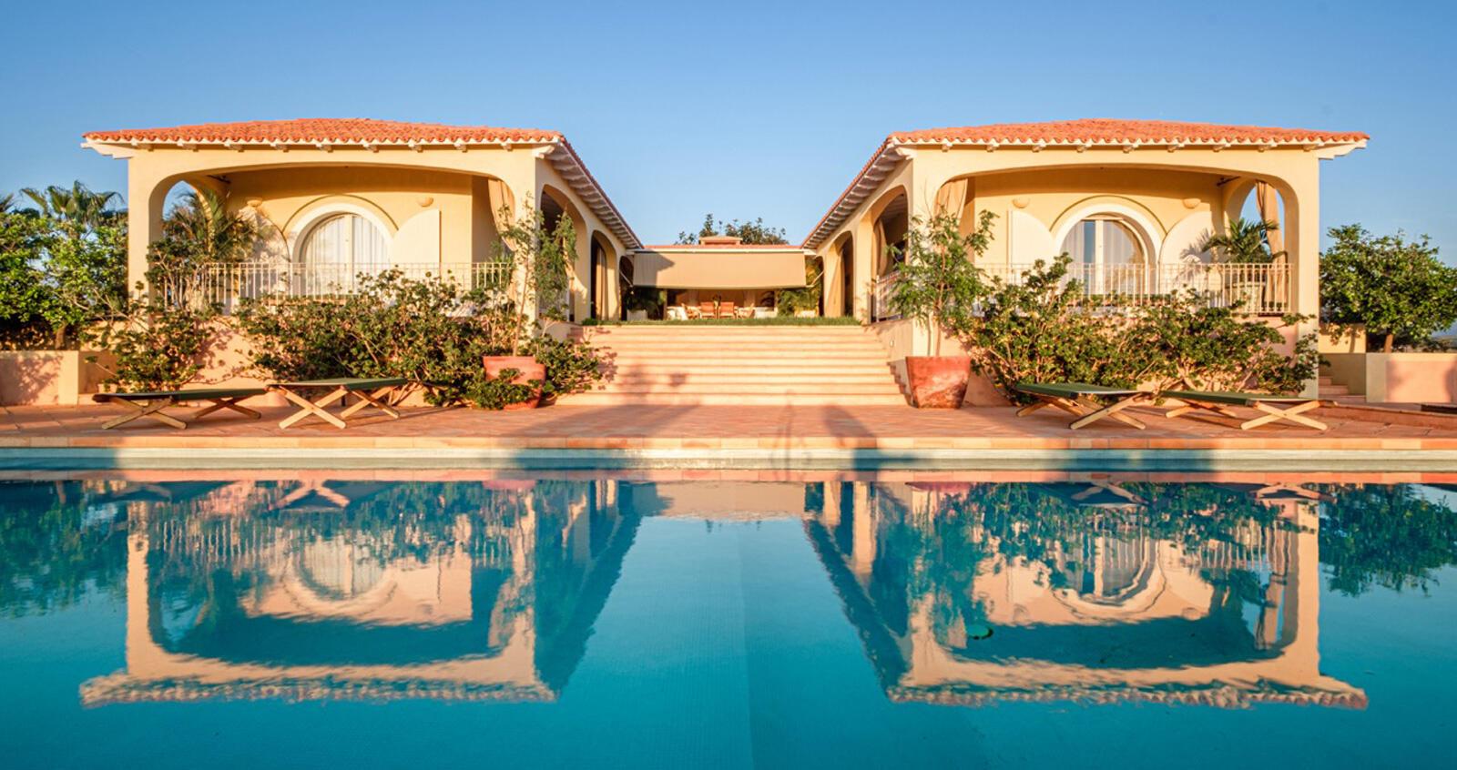 Grand Mansion del Pacifico, Pacific