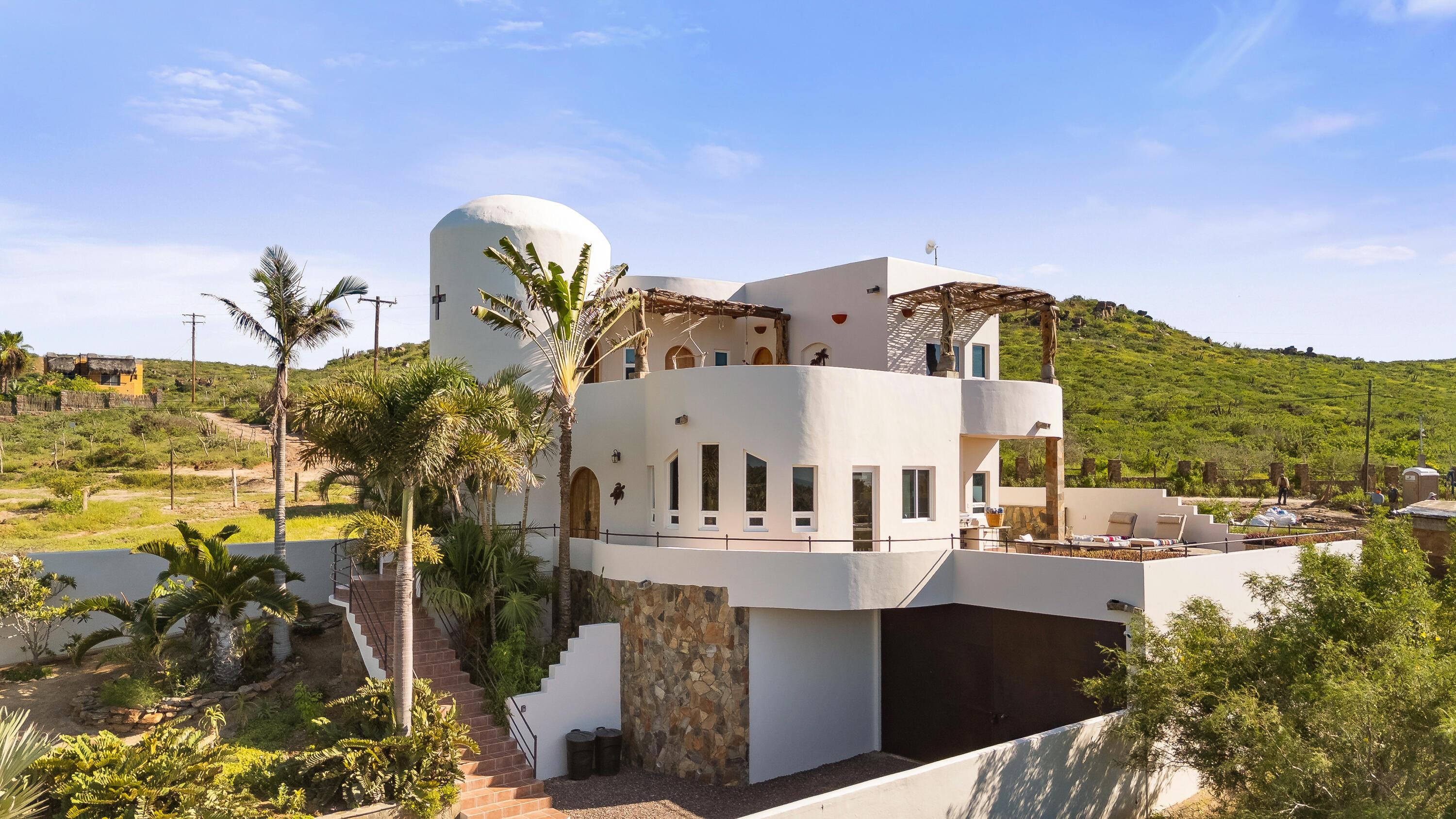 Sn Guaycura, Casa La Torre, Pacific