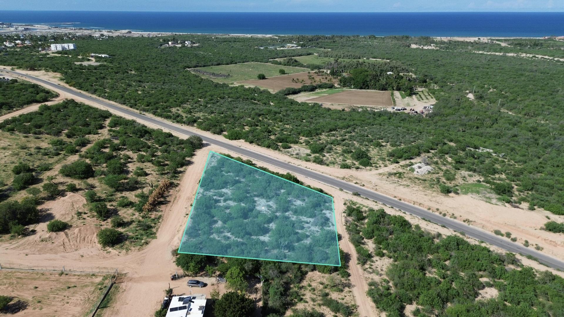 Camino Cabo del Este, Prime Highway Frontage, East Cape — photo 1 of 6