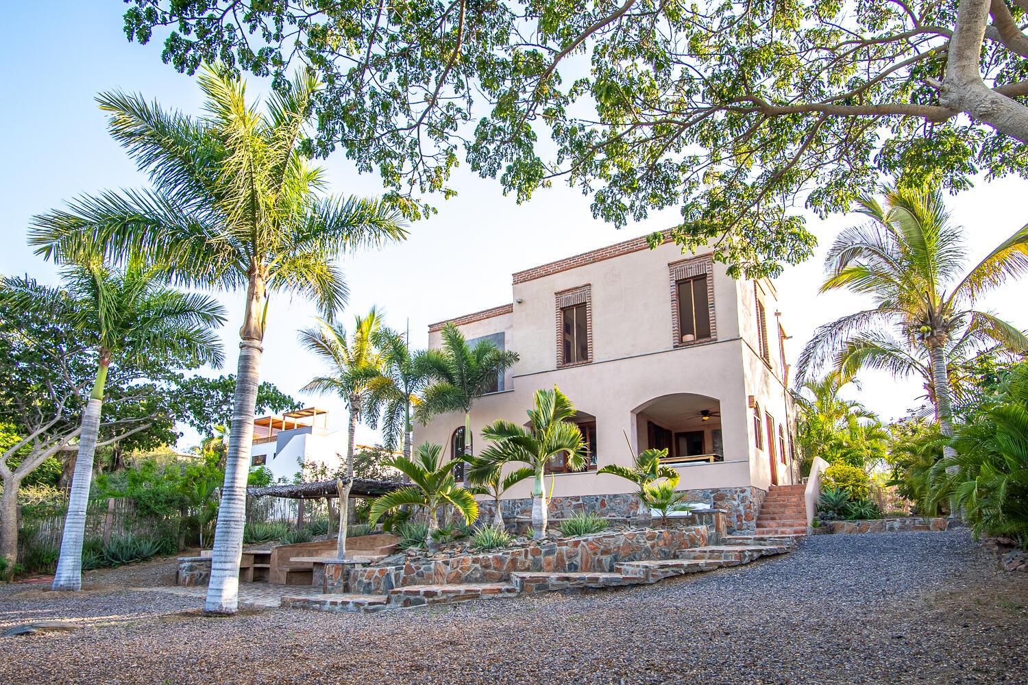 Offering Owner Financing, Casa Vista Palmar, Pacific
