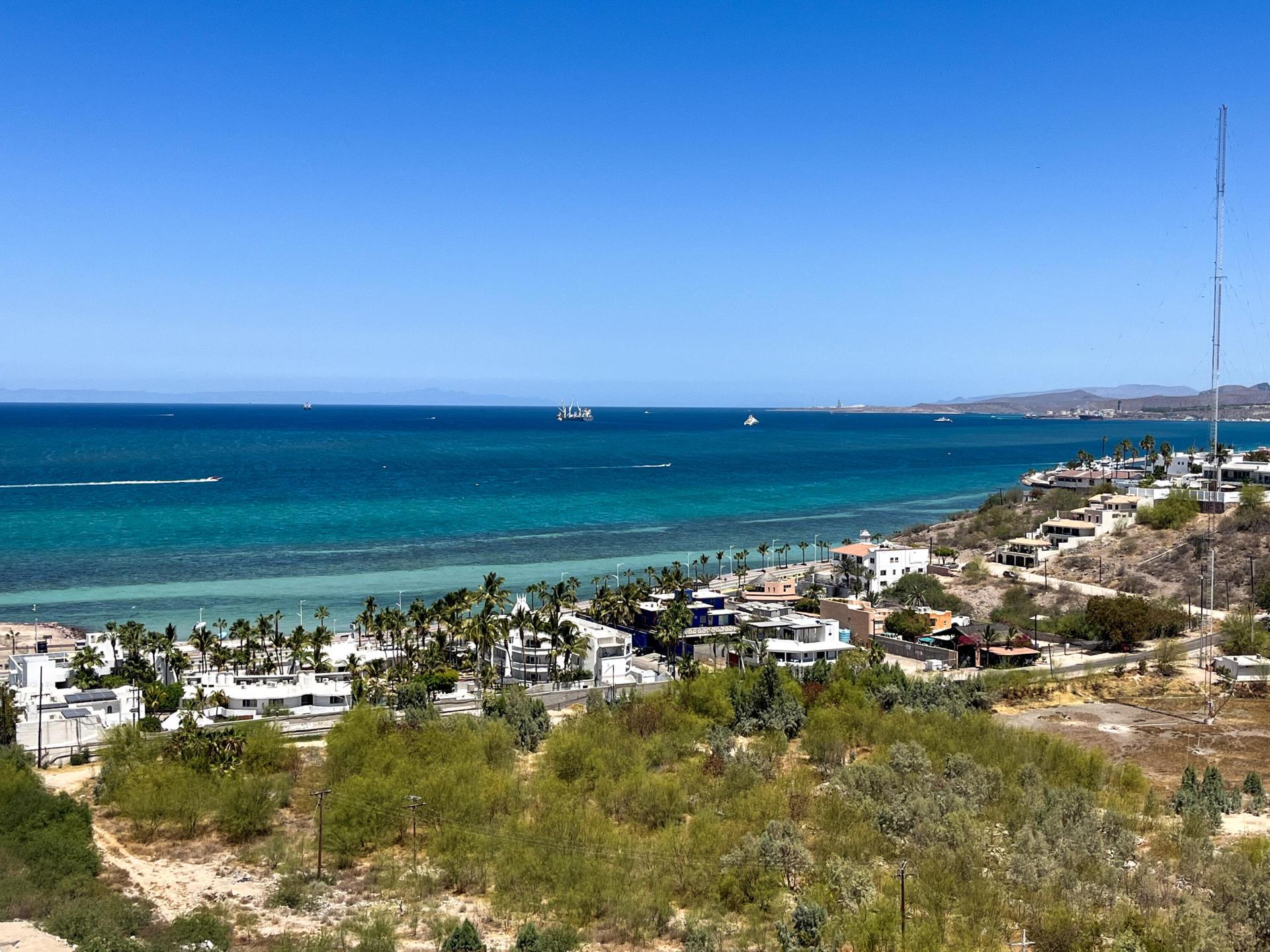 Colina Capristano, Penthouse New North Tower, La Paz