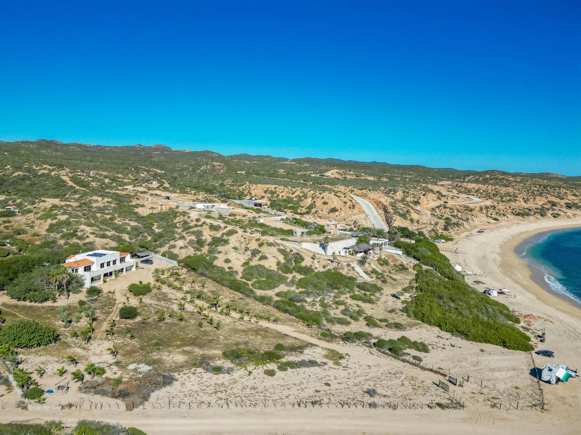 Nine Palms Beachfront, Santa Elena, East Cape — photo 1 of 24