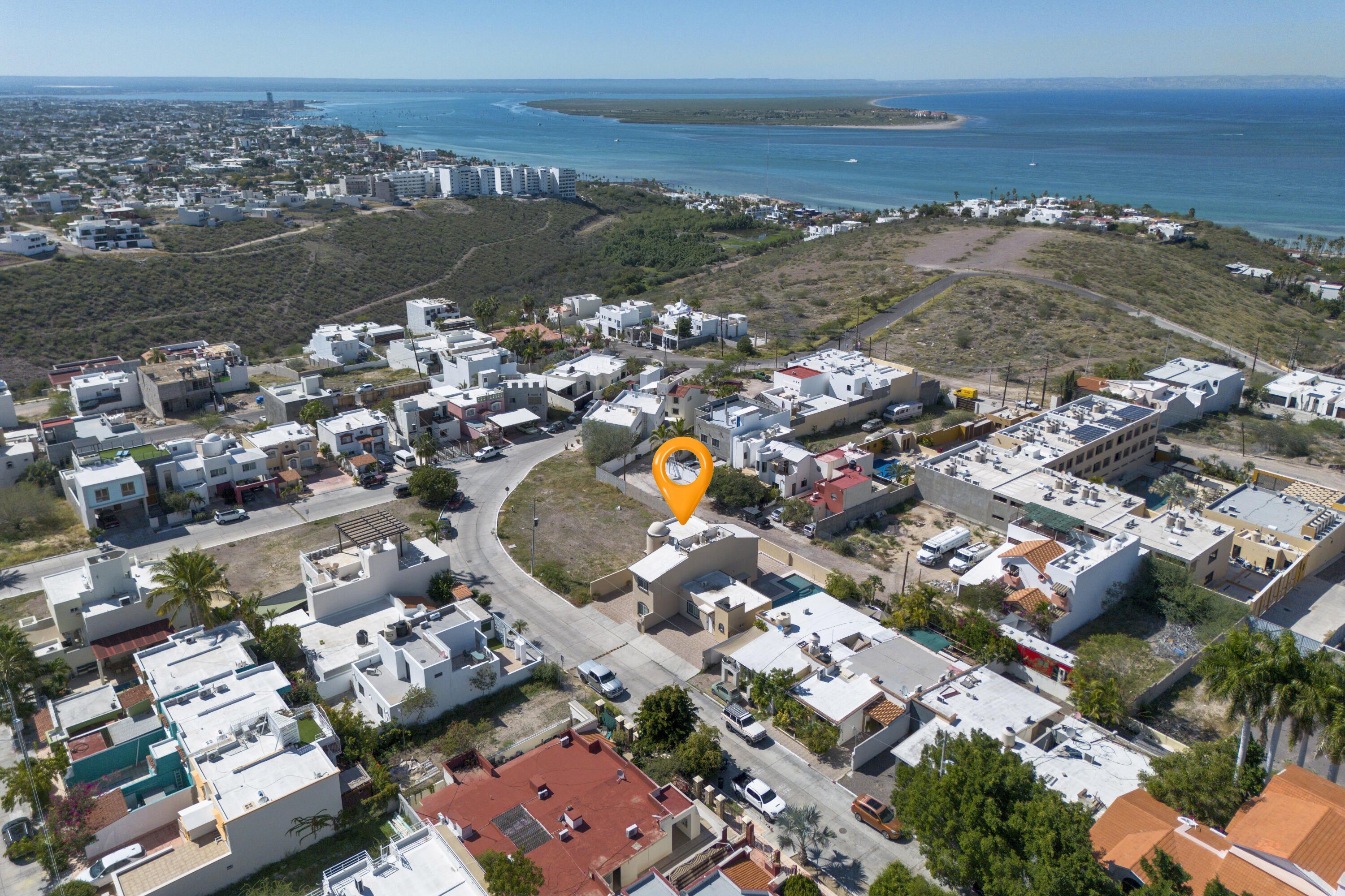 118 Miguel Venegas, Casa Linda - Paseos del Corté, La Paz