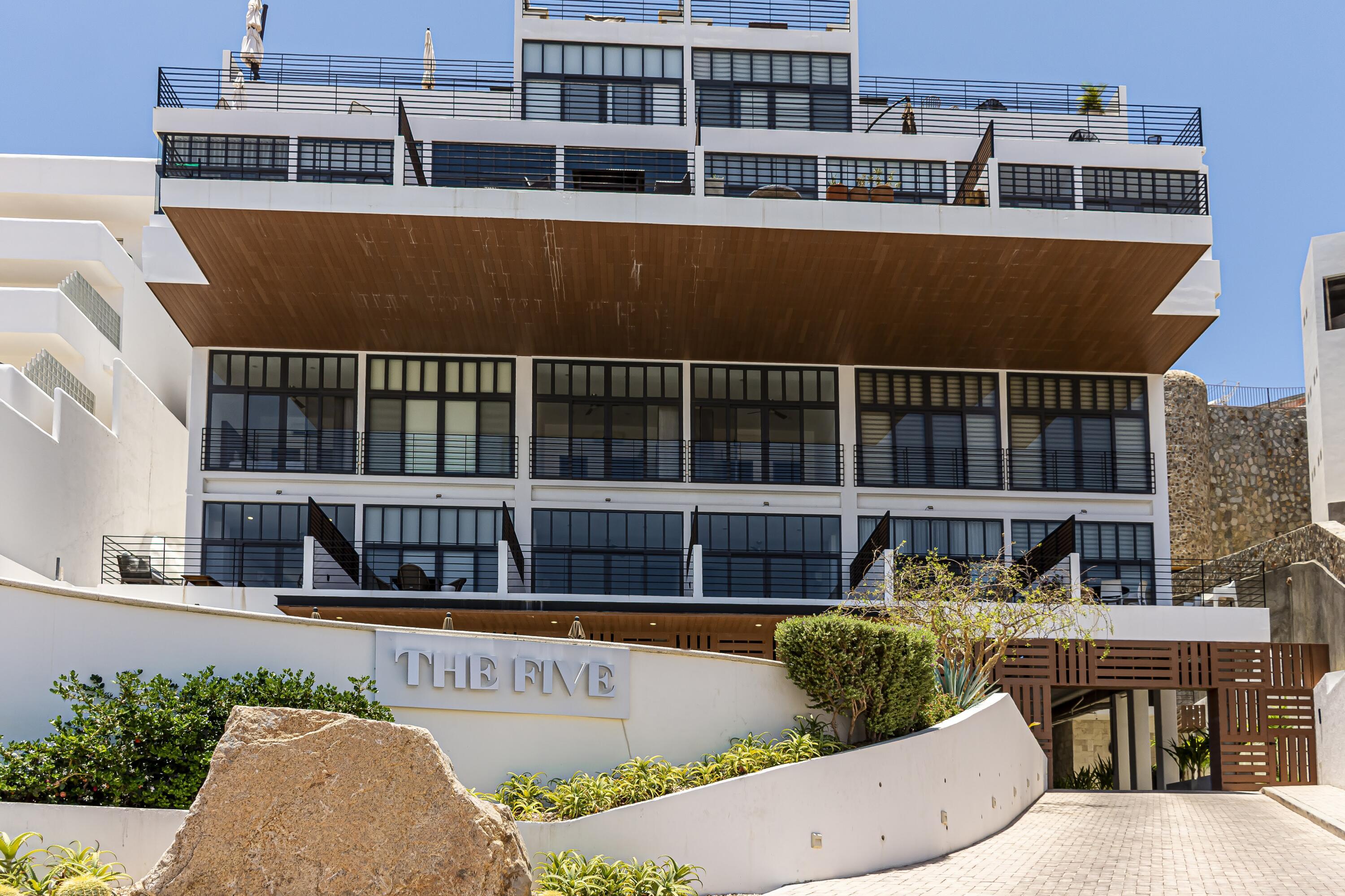 The Five, The Five #106 Corner Luxe, Cabo San Lucas