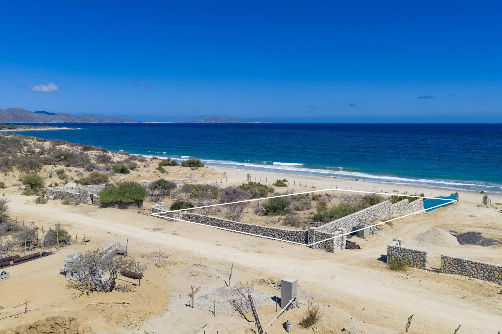 Beachfront 07 Lot, East Cape — photo 1 of 8