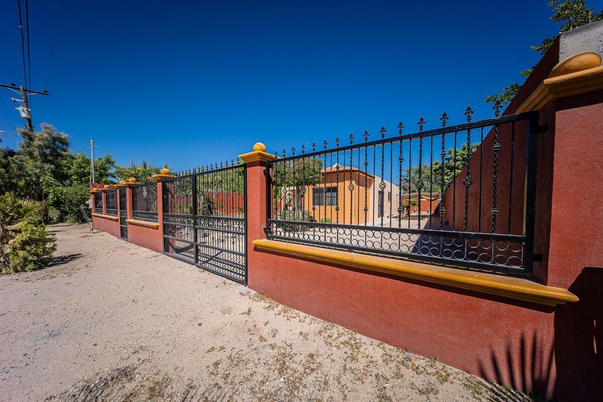 Prol. Baja California, Casa Jardin, La Paz
