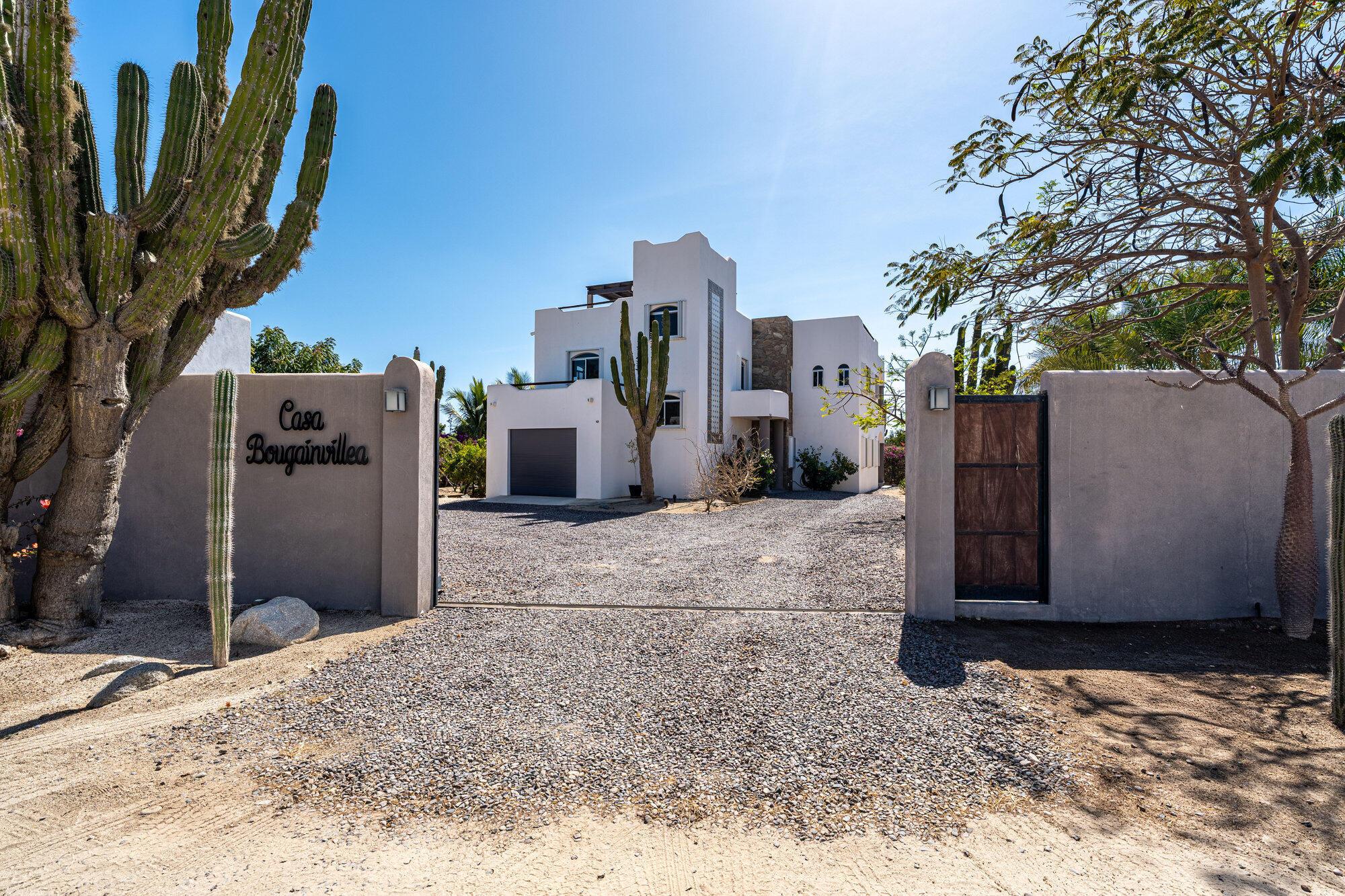 Casa Bougainvillea, Pacific