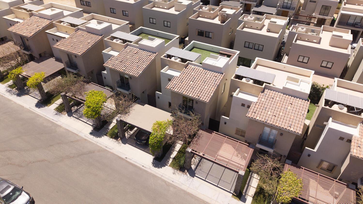 Albaratos, Cabo del Mar #362, Cabo Corridor