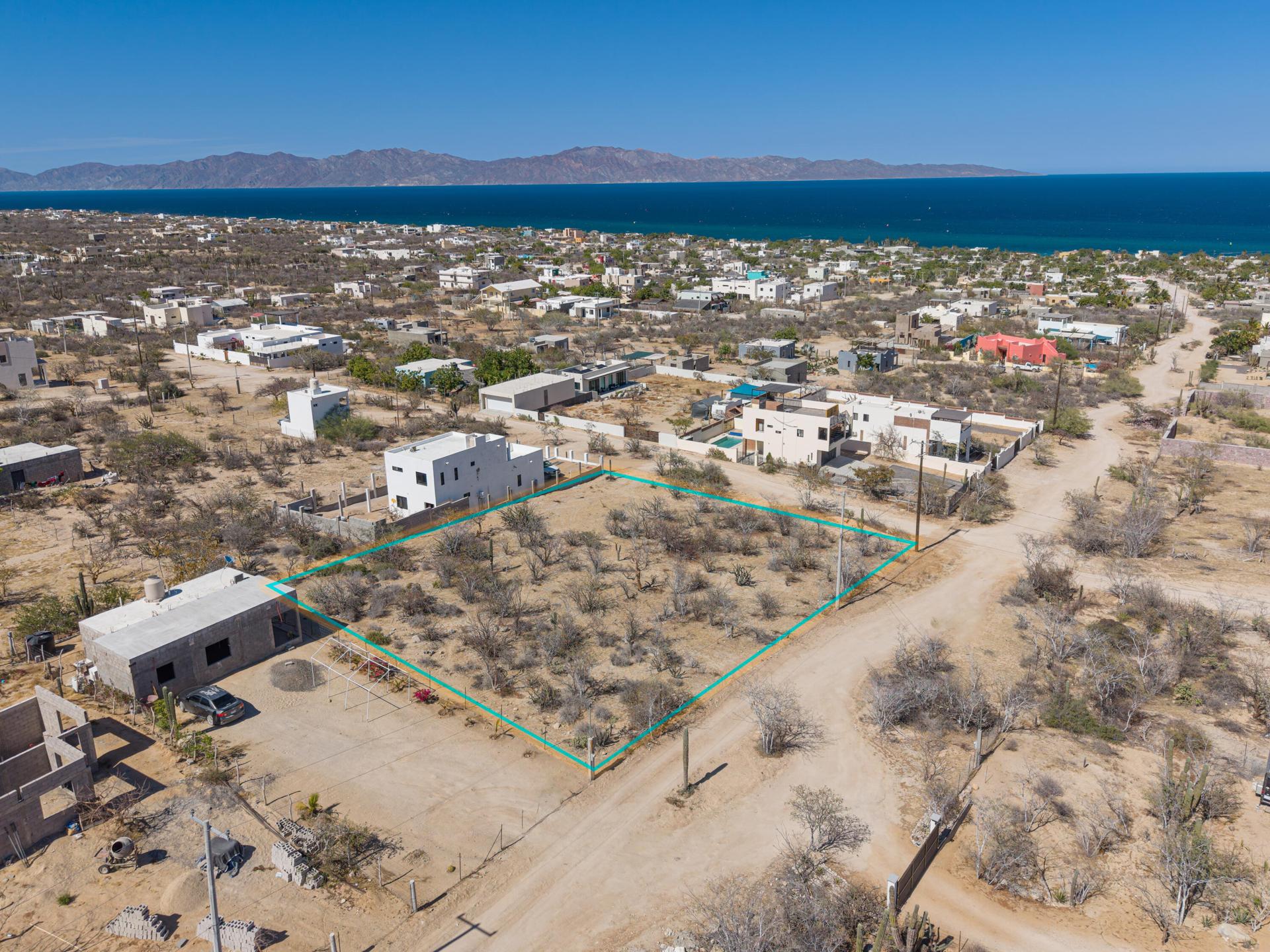 El Teso Lot Prime Vista, La Paz — photo 1 of 12