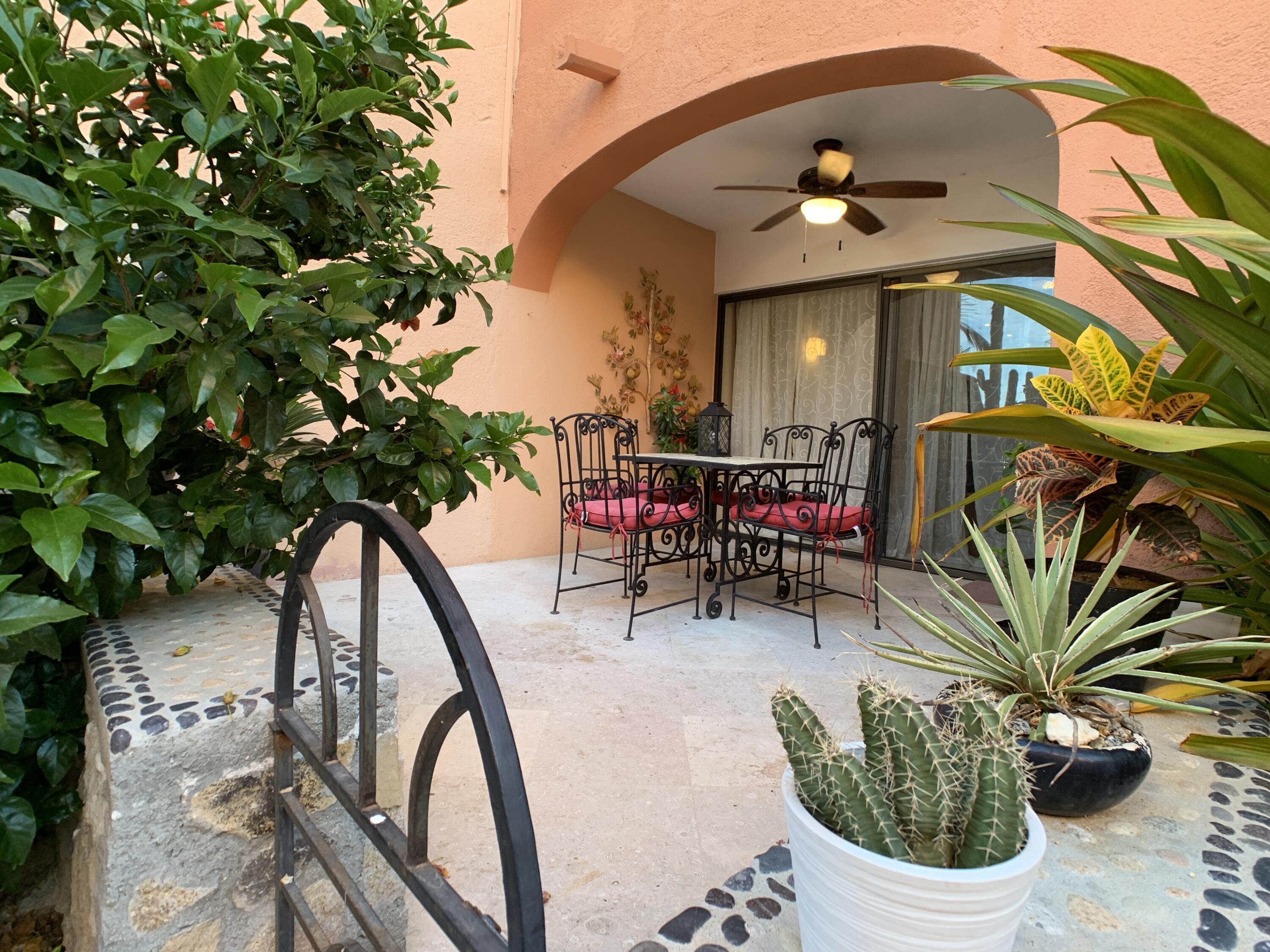 Cabo Bello, Plaza Calafia Condos, Cabo Corridor