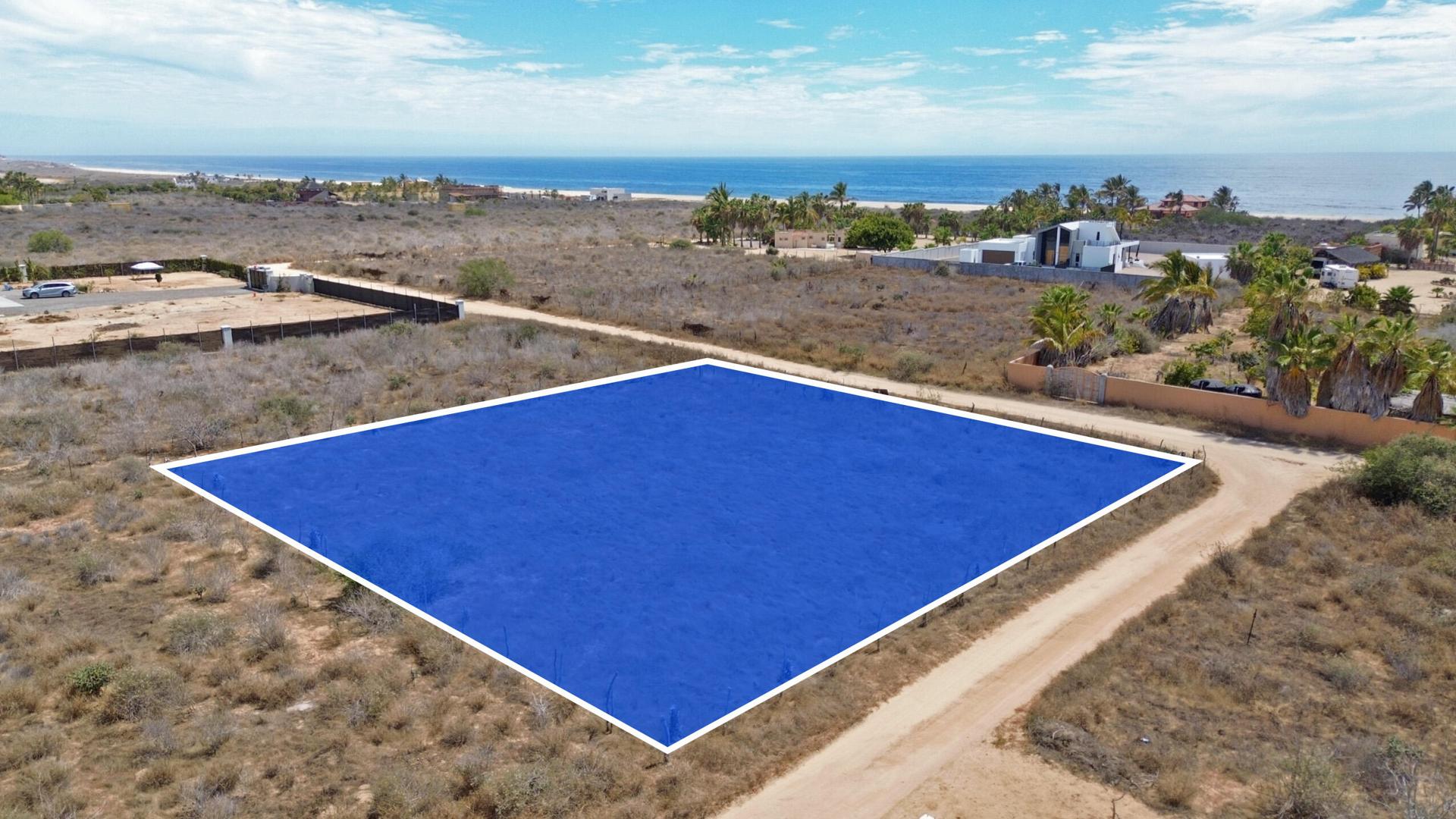 Ocean Side Lot, Pacific — photo 1 of 23