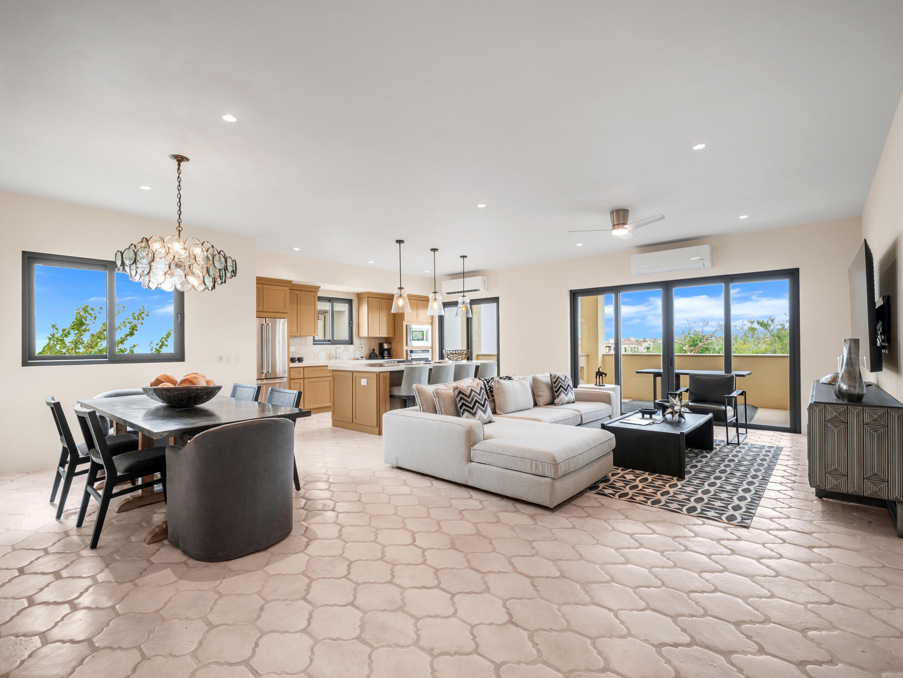 Ocean Golf Villa, Pacific