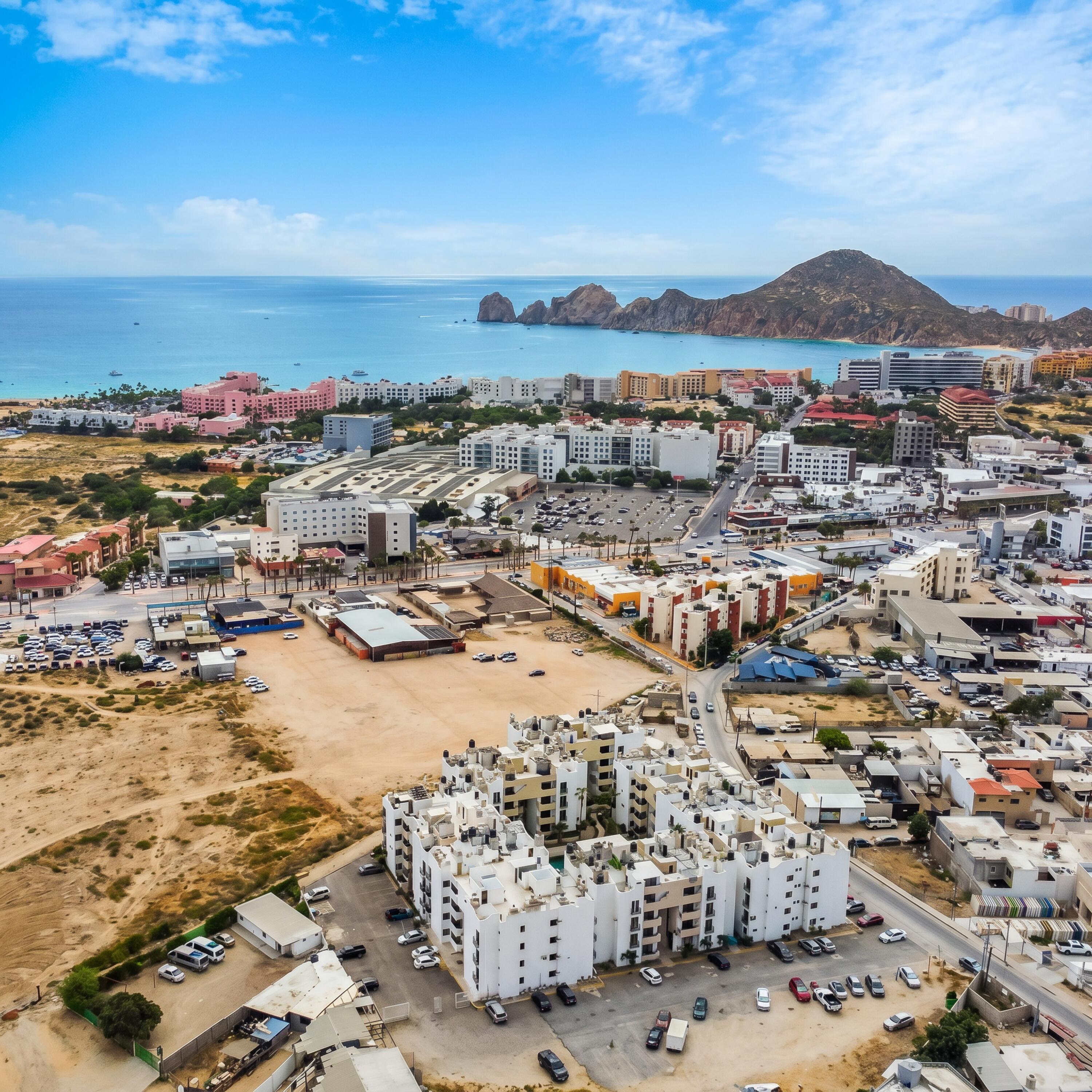 Santa Cruz, Condo-Tony, Cabo San Lucas