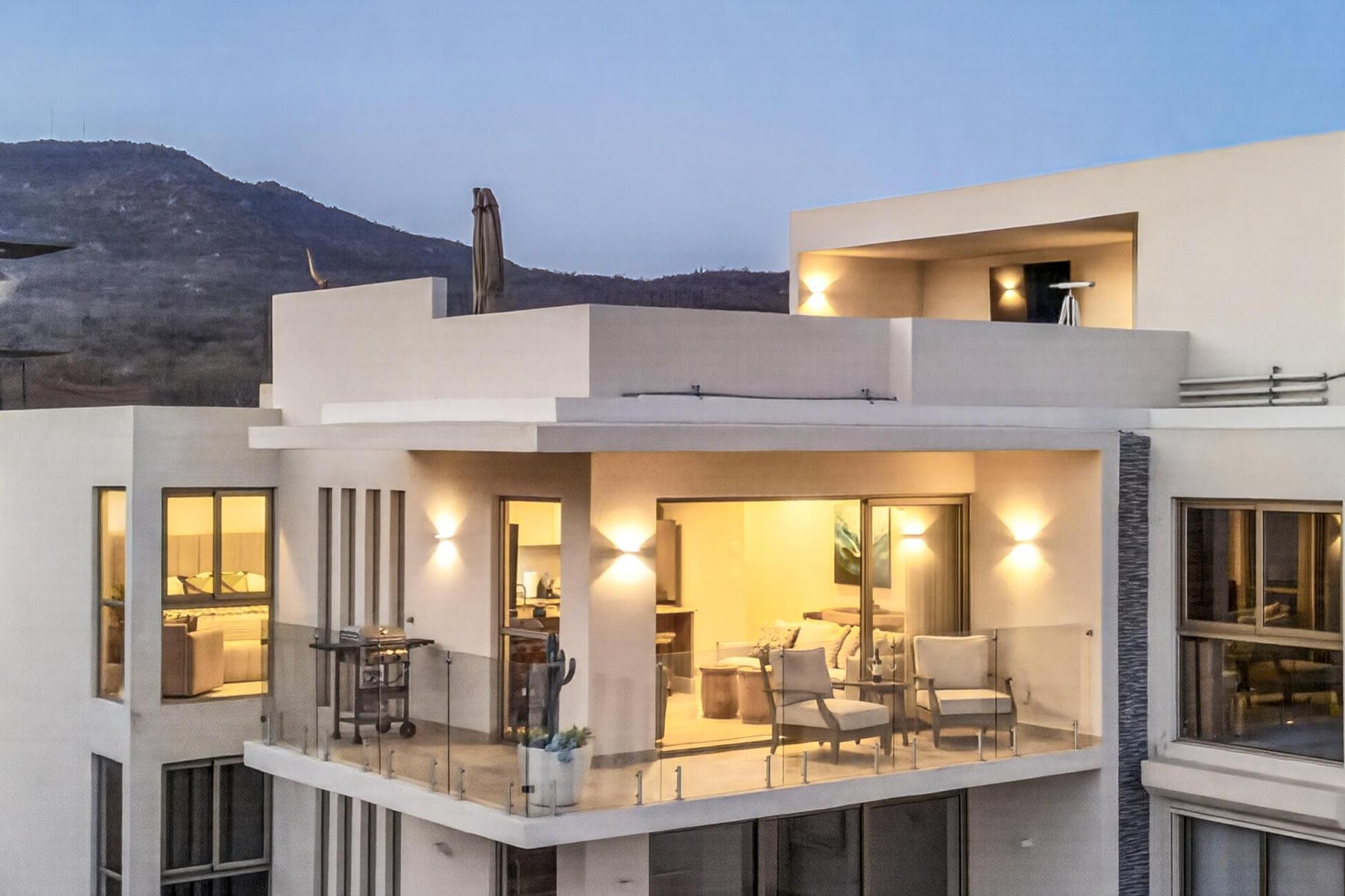 Via La Paloma, Villa Ballena Penthouse, Cabo Corridor