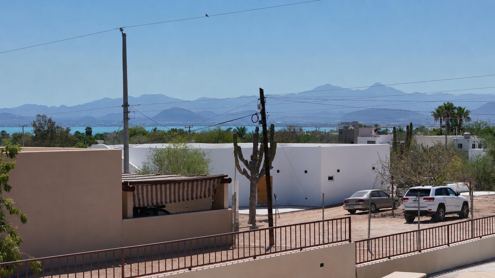 Calle 14, Pool & Shade Lot, La Paz — photo 1 of 15