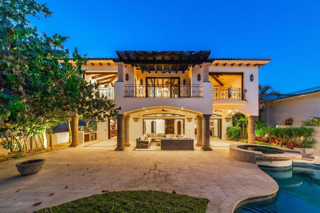#4 Vista Azul, Casa Carrera, Cabo Corridor