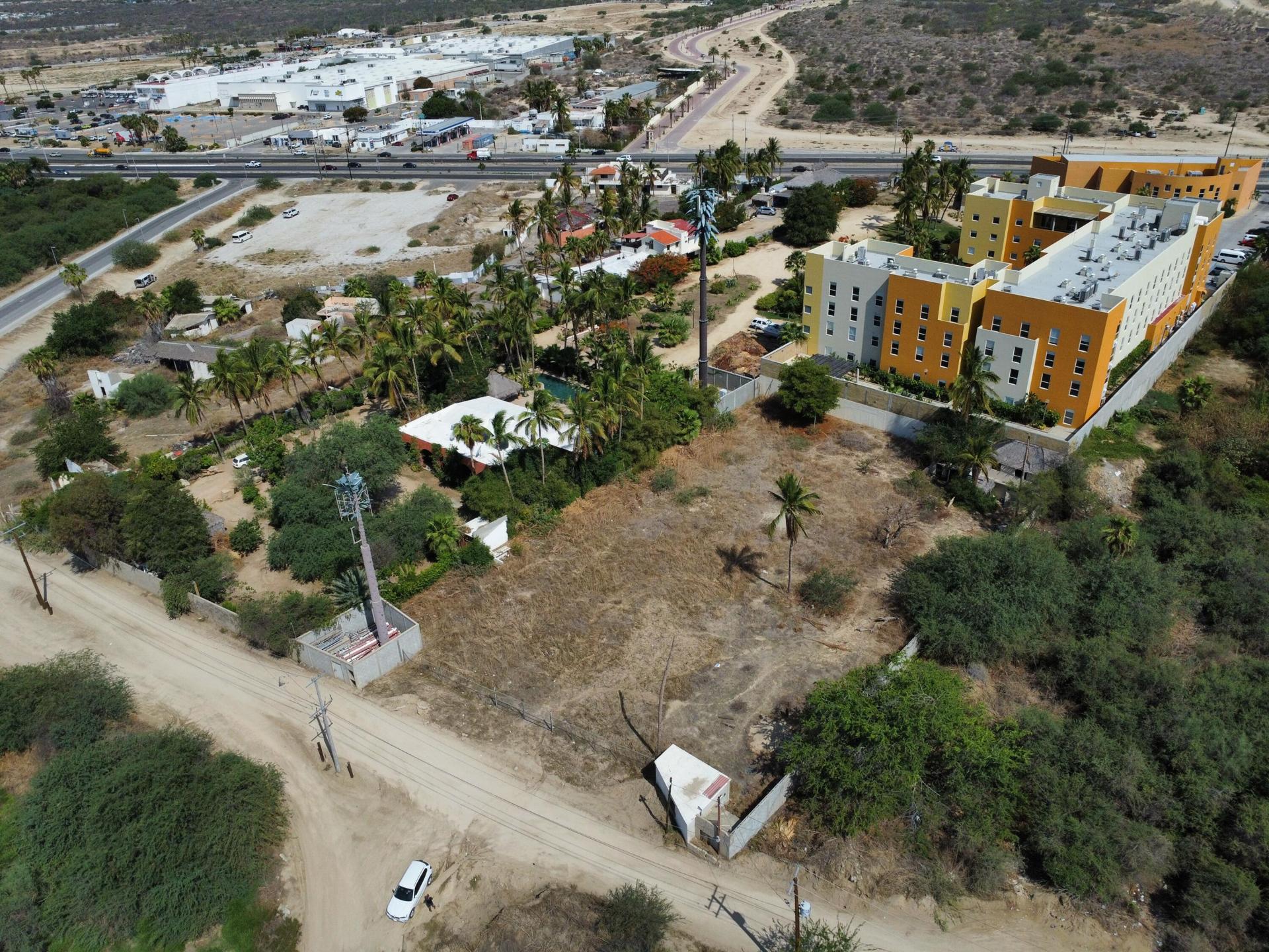 Cam. Viejo A San José, Developer Lot Tezal Cam Viejo, Cabo Corridor — photo 1 of 9