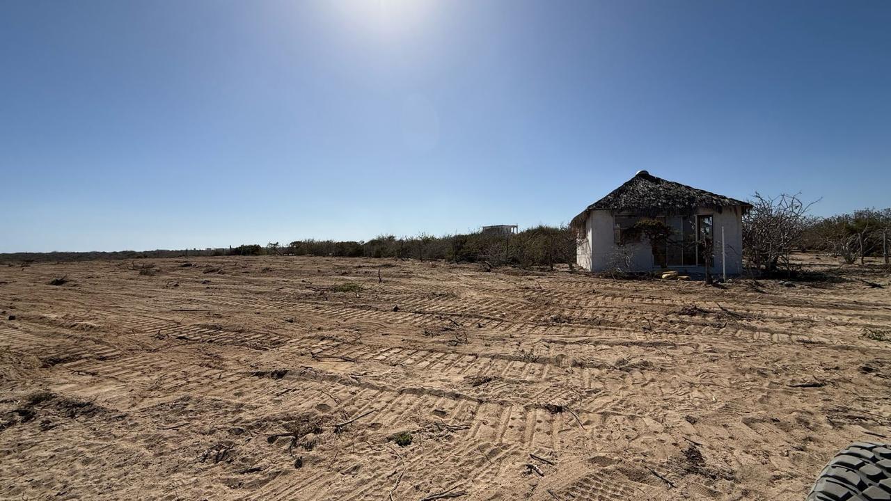 San Luis C-4, East Cape — photo 1 of 7
