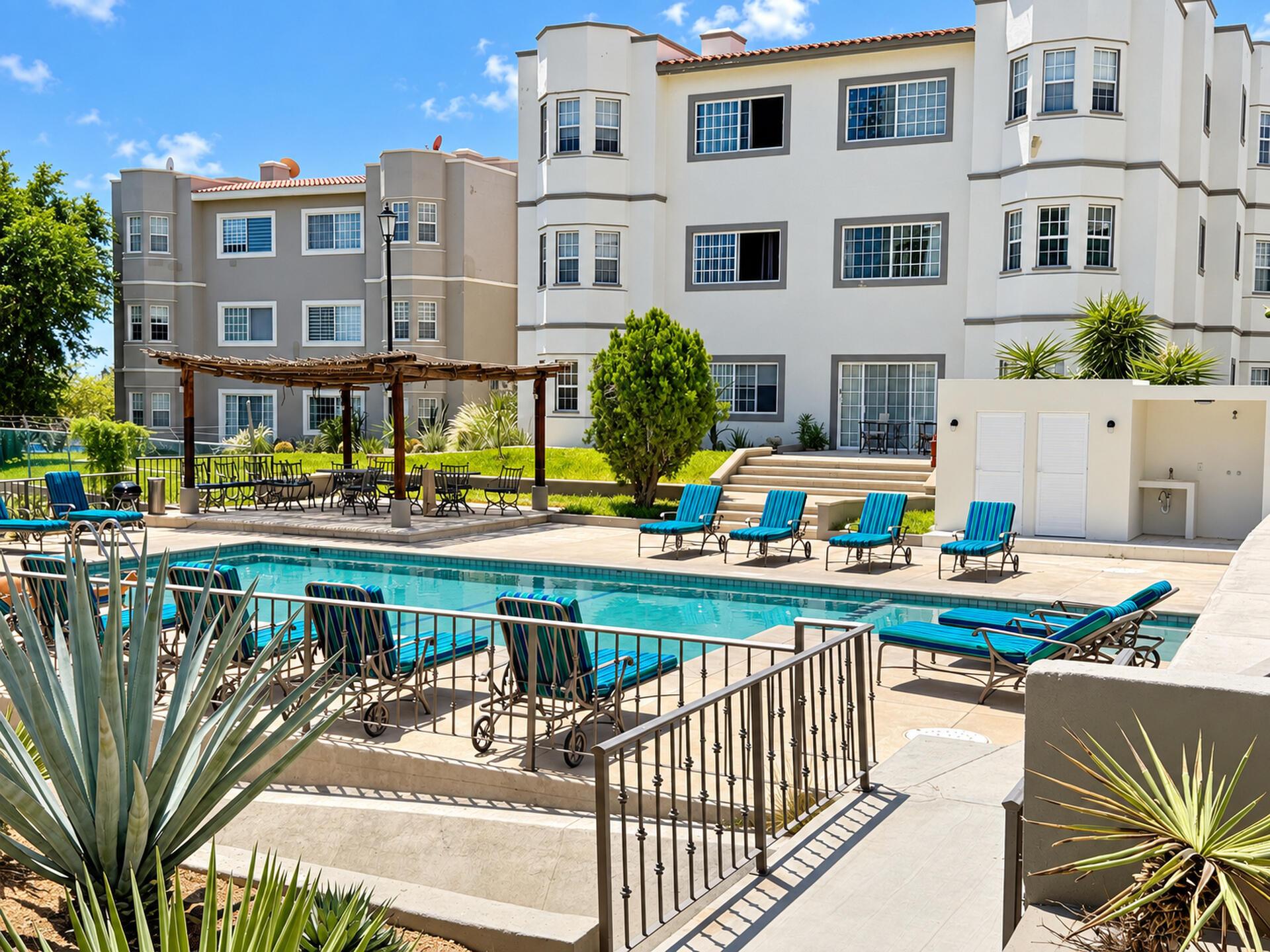 Av del Pichon, Great Condo, Great Investment!, Cabo Corridor