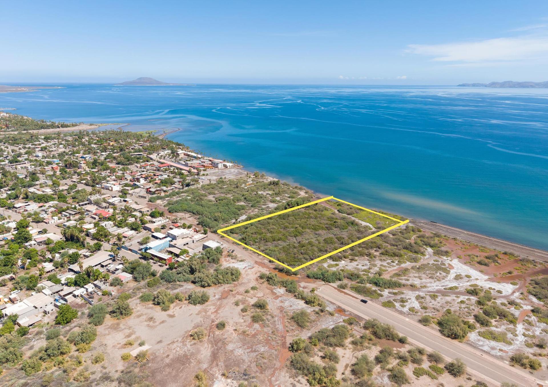 Lot Zaragoza 7.4 Acres, Loreto — photo 1 of 11