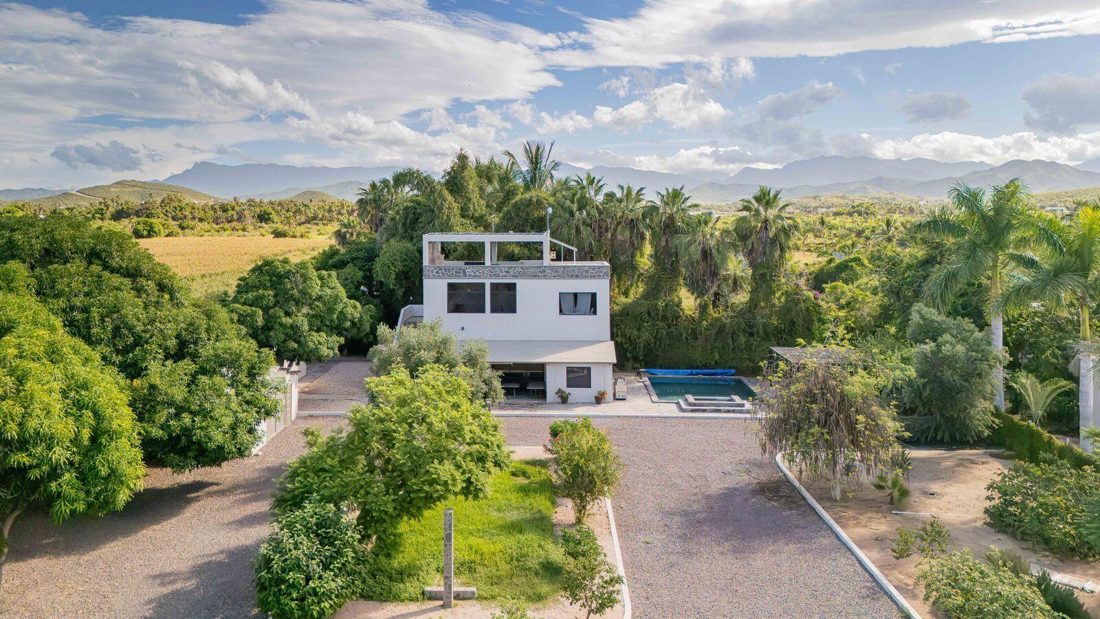 San Pedrito Ocean View Estate, Pacific