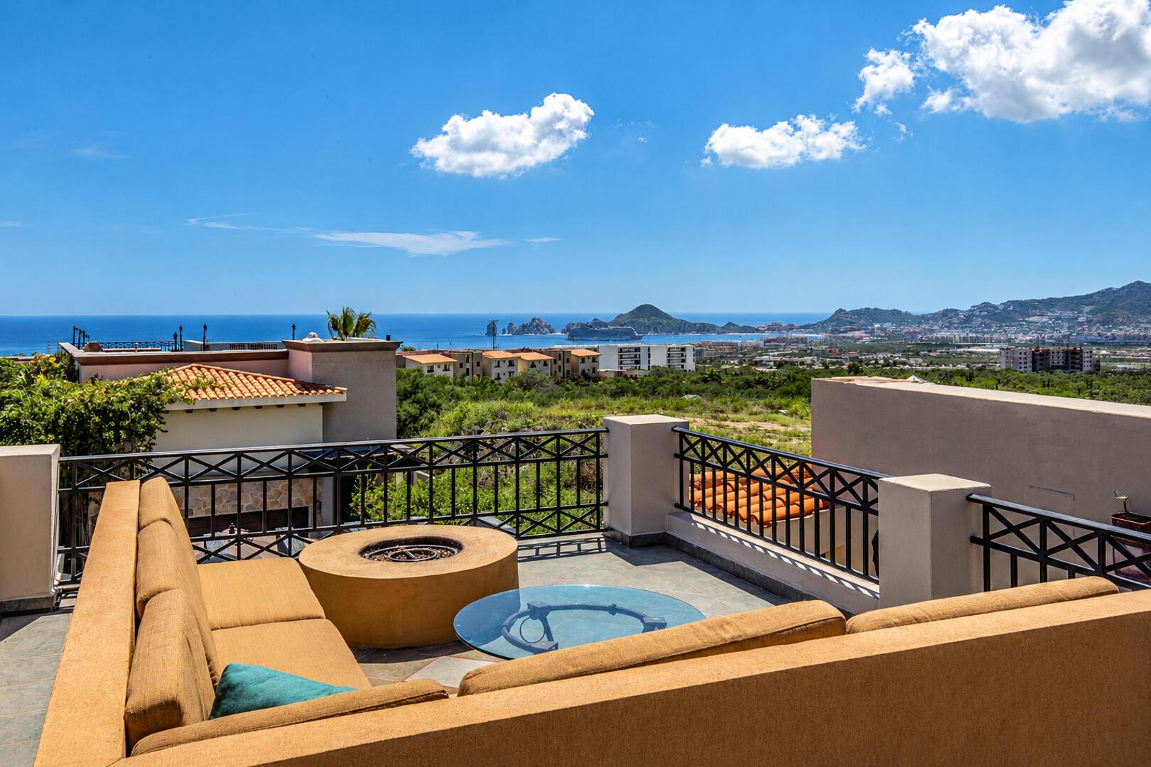 Las Estrellas, Ventanas 115, Cabo Corridor — photo 1 of 24