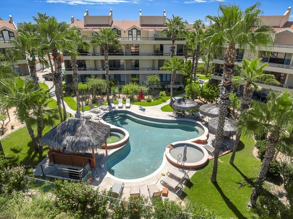 P2 Villa10 Garage #46, Club La Costa Golf Penthouse, San José del Cabo — photo 1 of 17