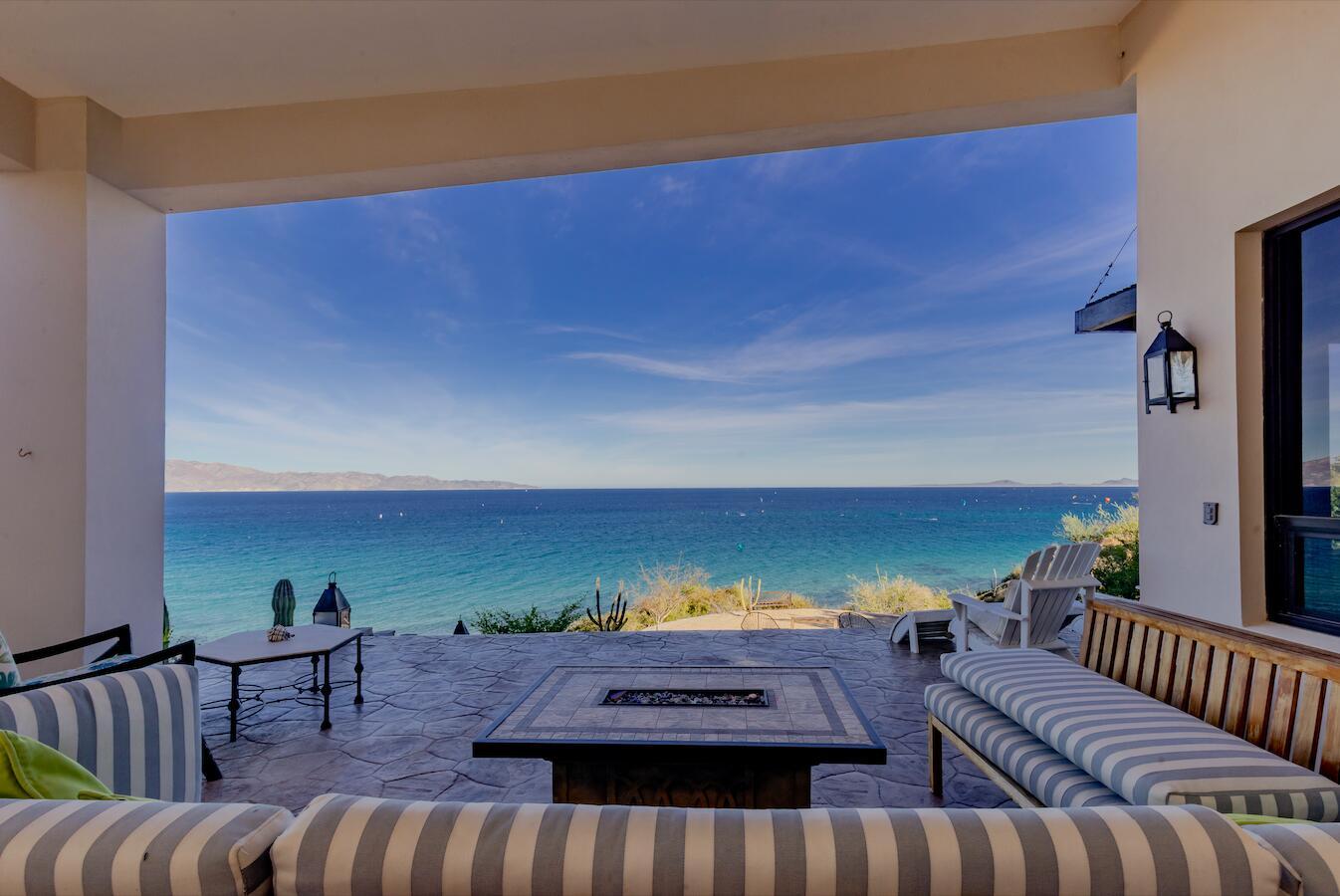 S/N Mar De Cortez,El Sargento, Blue Cactus House, La Paz — photo 1 of 24