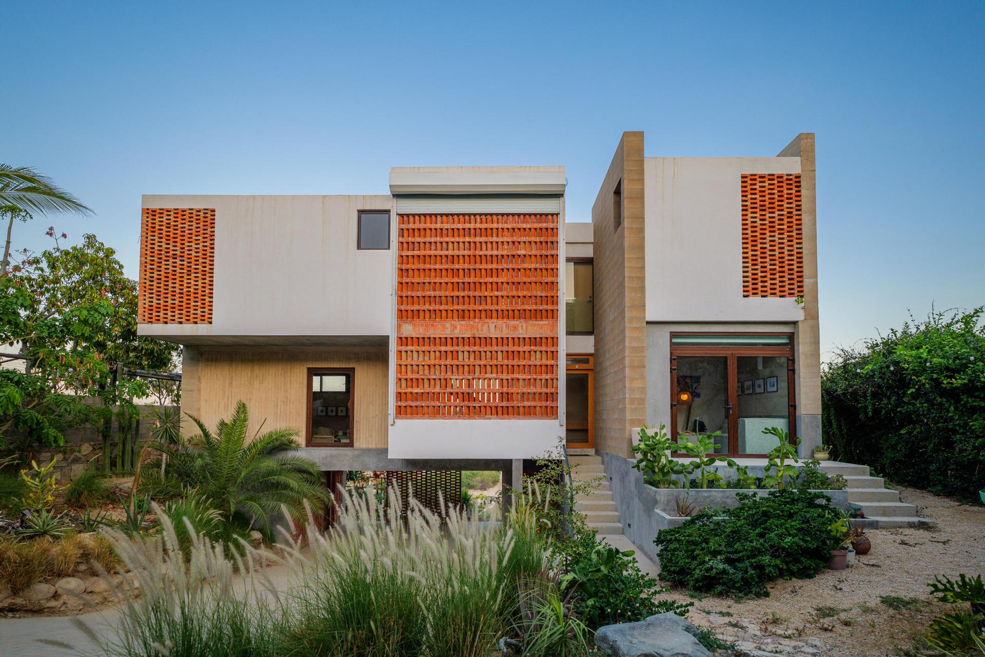 Lote 5-B Gringo Hill, Terra Surf House, San José del Cabo — photo 1 of 24