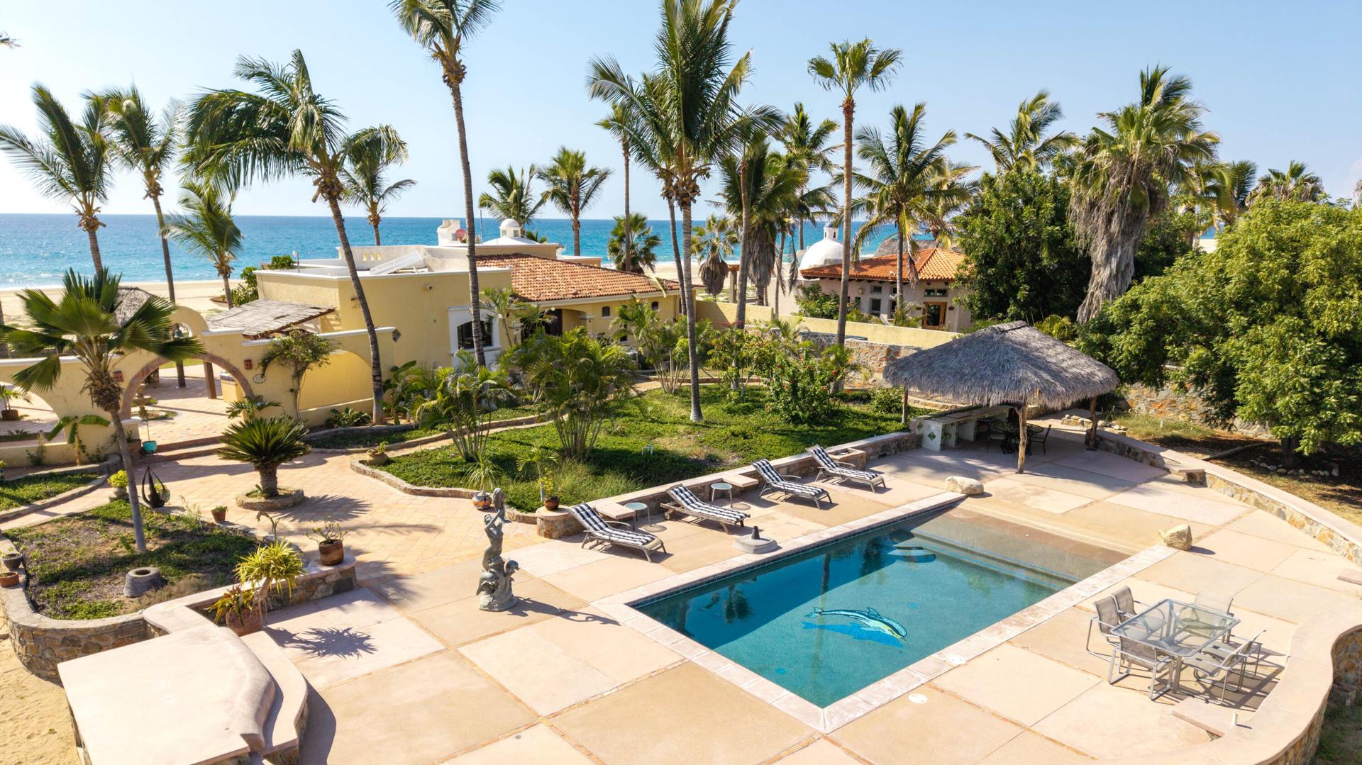 Hacienda Las Olas, Pacific — photo 1 of 24