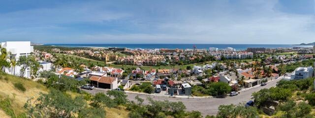 8 Calle Faro Viejo, King Of The Hill, San José del Cabo — photo 1 of 11