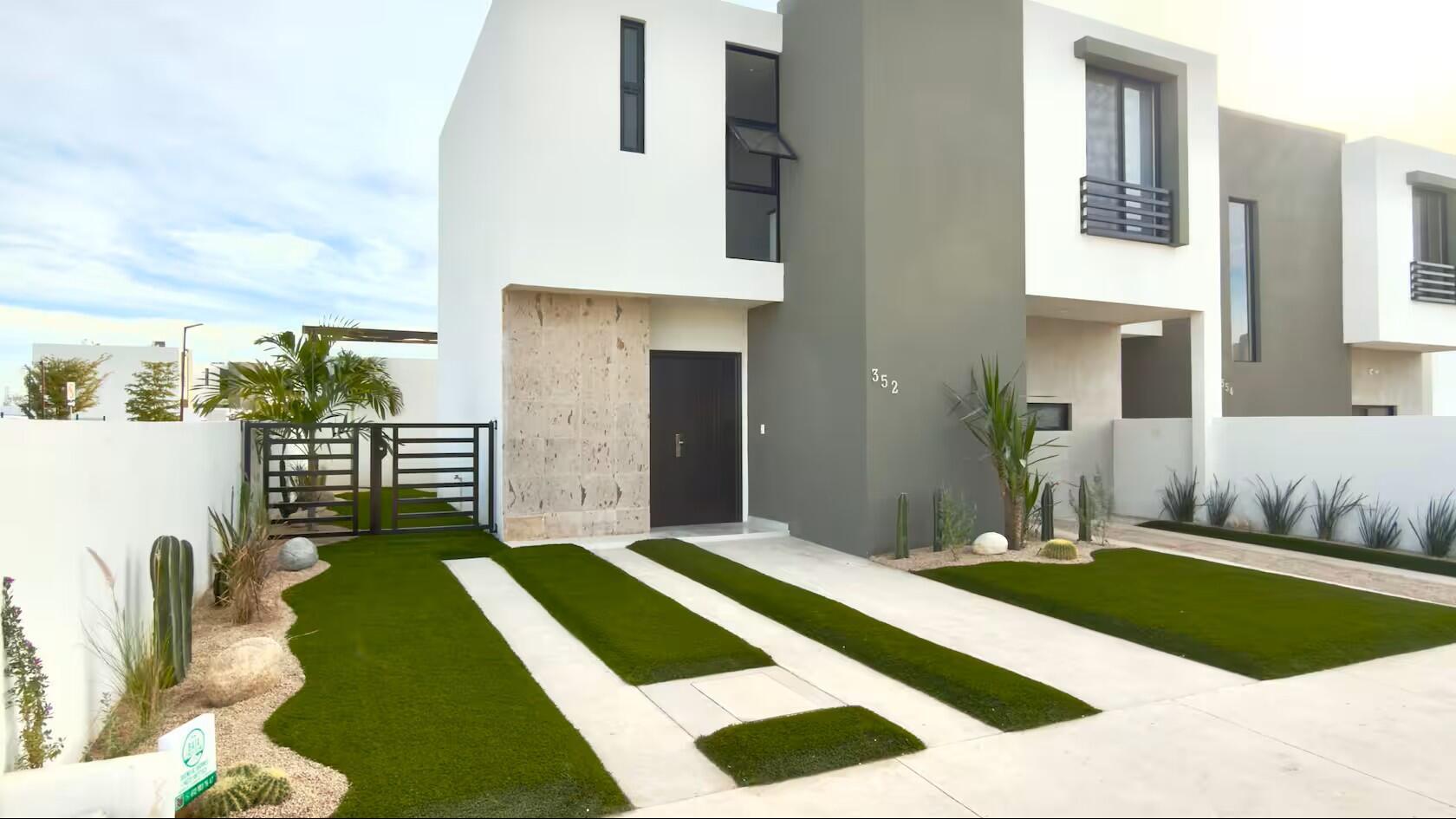 352 Aranjuez, Casa Azul Hispania, La Paz — photo 1 of 24