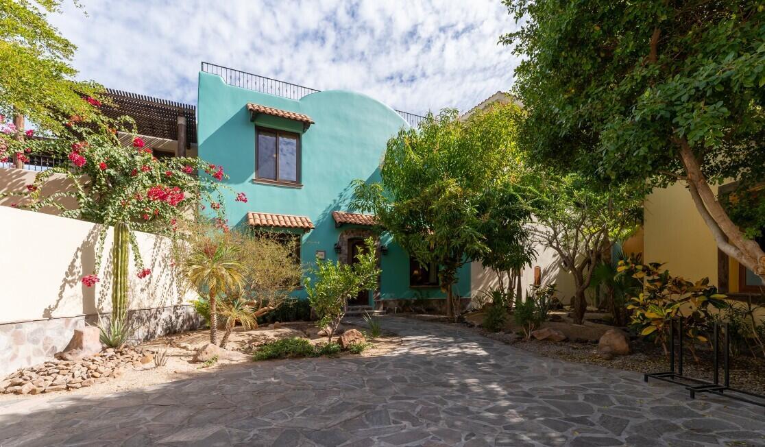 Calle Collins, Founders 226, Loreto — photo 1 of 20