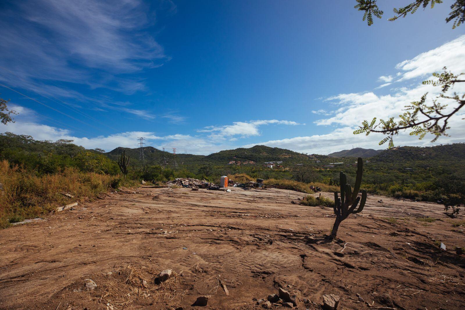 Jeff Lot, Cabo Corridor — photo 1 of 24